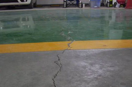 環氧薄涂地坪出現伸縮縫后要如何處理？