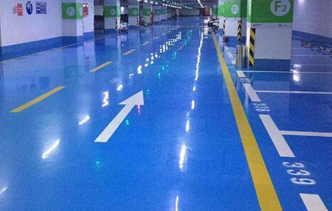 地坪怎樣選擇？混凝土密封固化劑地坪有什么特點？